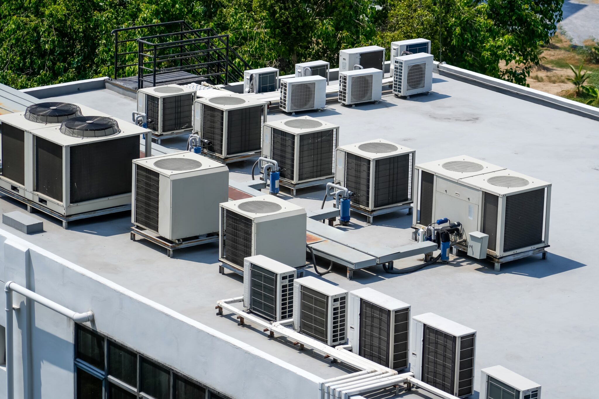 Scription and GlacierGrid target small commercial HVAC markets